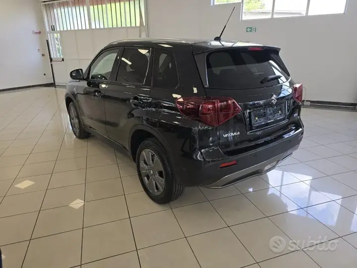 Suzuki Vitara photo 3