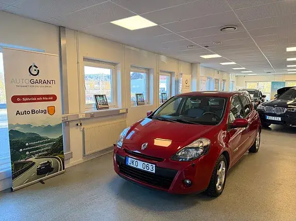 Renault Clio 2010 photo 4