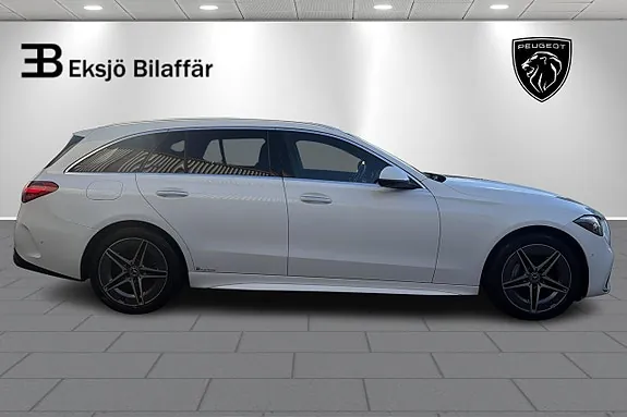 Mercedes-Benz C300 2023 photo 4