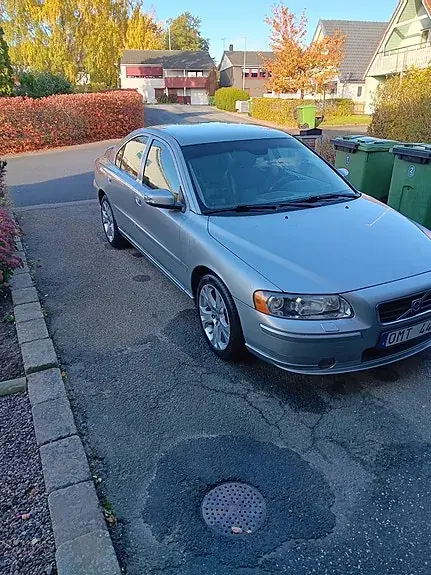 Volvo S60 2009 photo 2