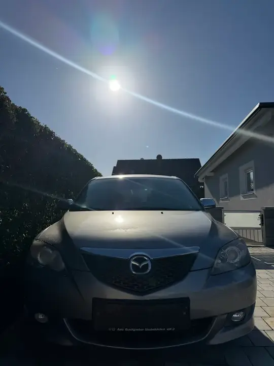 Mazda Mazda3 2006 photo 2