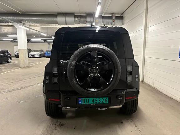 Land Rover Defender 110 2026 photo 5