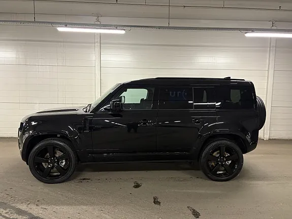 Land Rover Defender 110