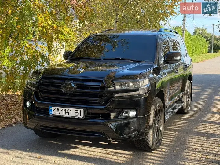 Toyota Land Cruiser 2017 photo 3