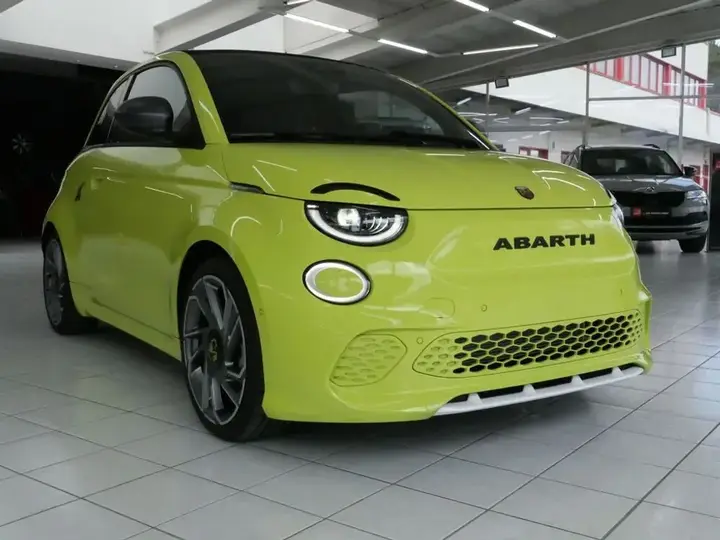 Abarth 500E