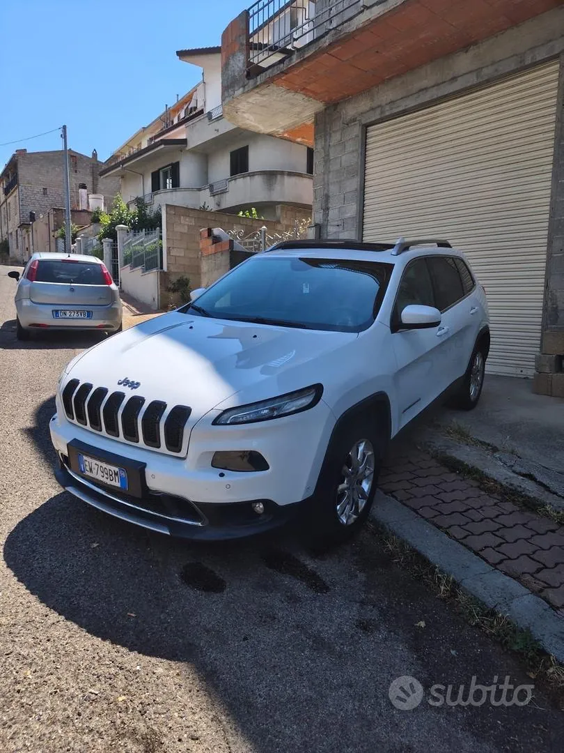 Jeep Cherokee 2014 photo 3