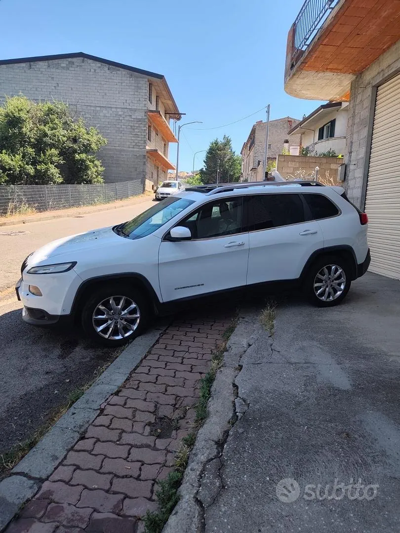 Jeep Cherokee 2014 photo 4