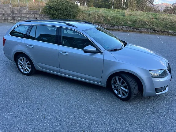 Skoda Octavia 2015 photo 3