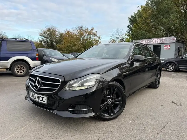 Mercedes-Benz E-Class 2013 photo 4