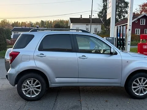 Daihatsu Terios 2006 photo 2