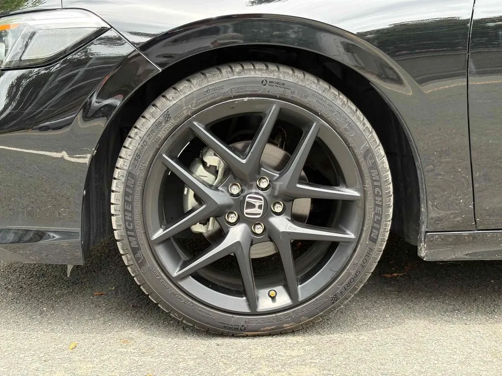 Honda Civic 2025 photo 5