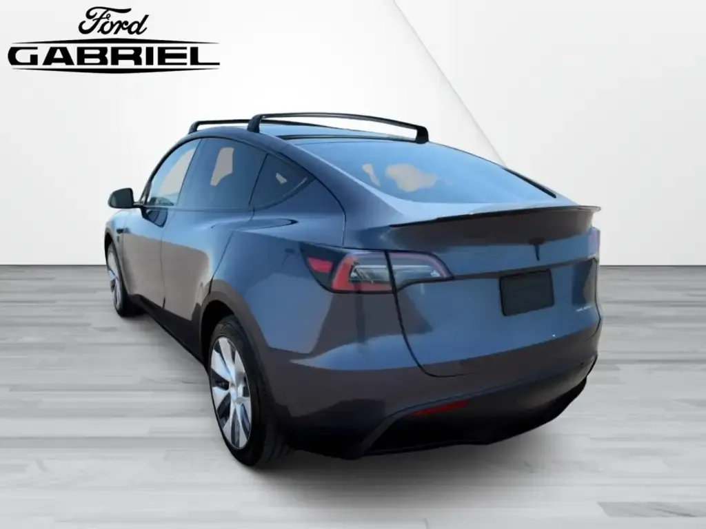 Tesla Model Y 2023 photo 3
