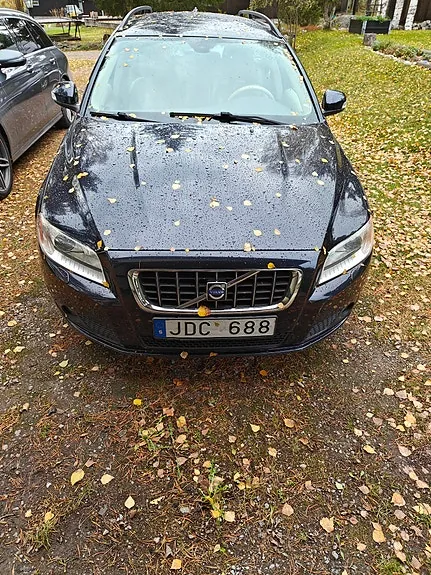 Volvo V70 2009 photo 2