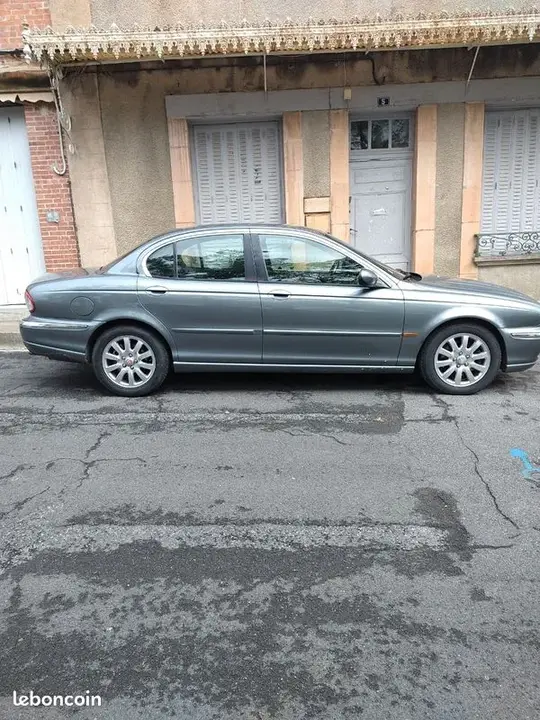 Jaguar X-Type 2002 photo 2