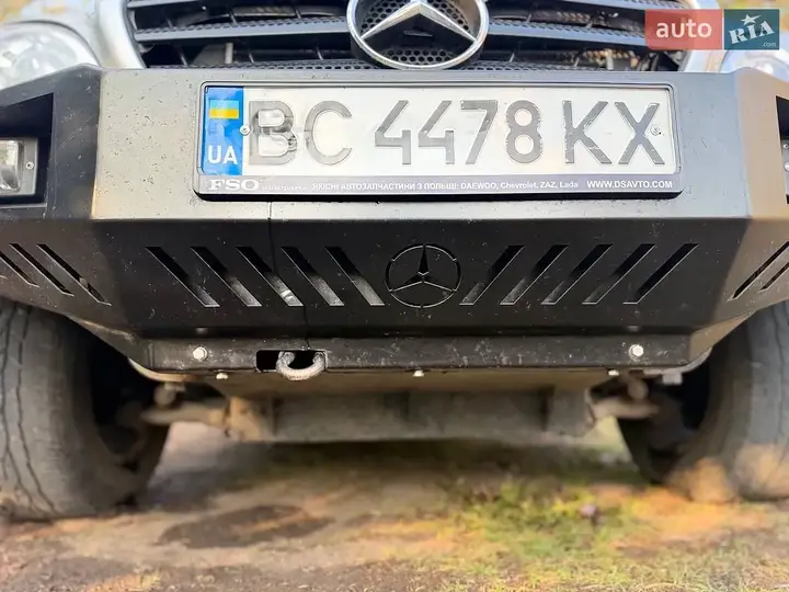 Mercedes-Benz M-Class 2003 photo 2