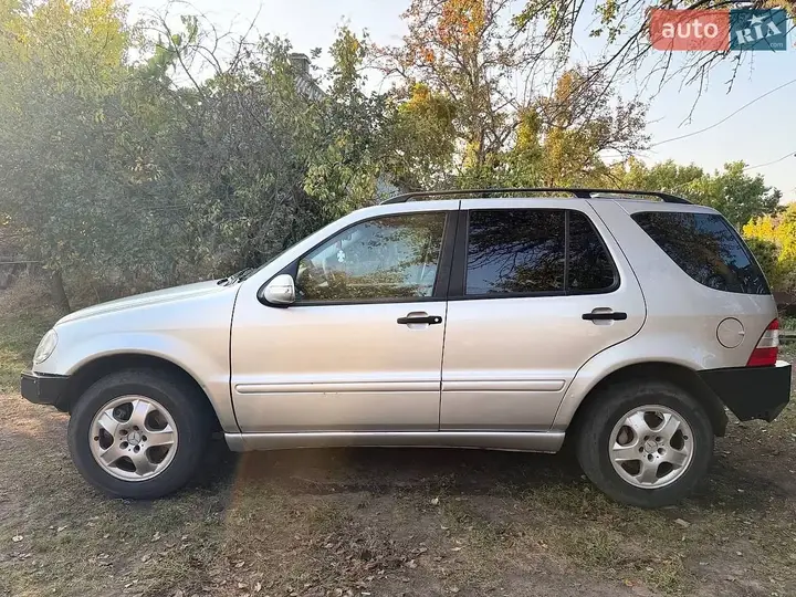 Mercedes-Benz M-Class 2003 photo 4