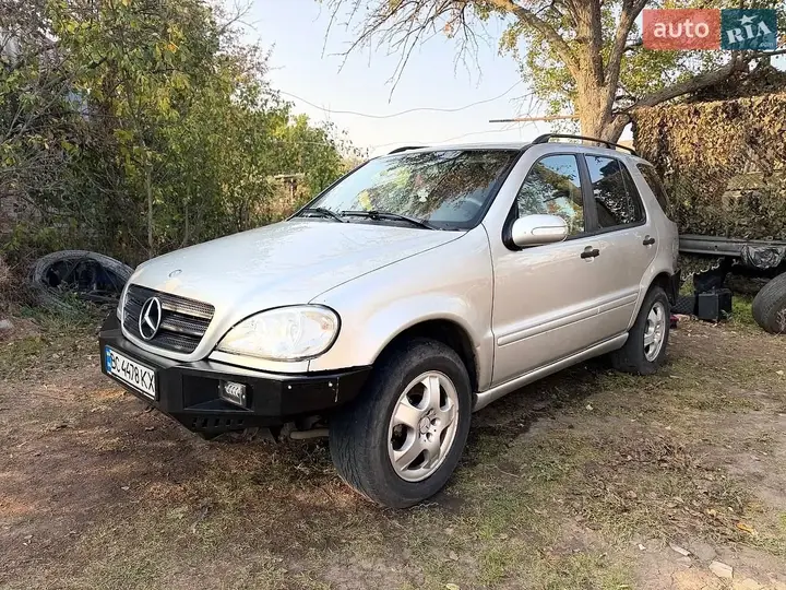 Mercedes-Benz M-Class 2003 photo 3