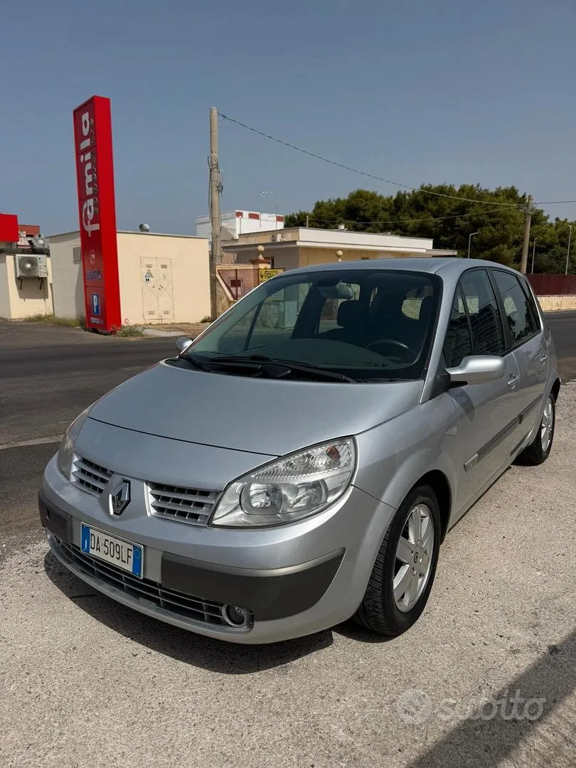 Renault Scenic 2006 photo 2