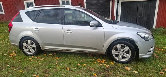 Kia Ceed 2012 photo 2