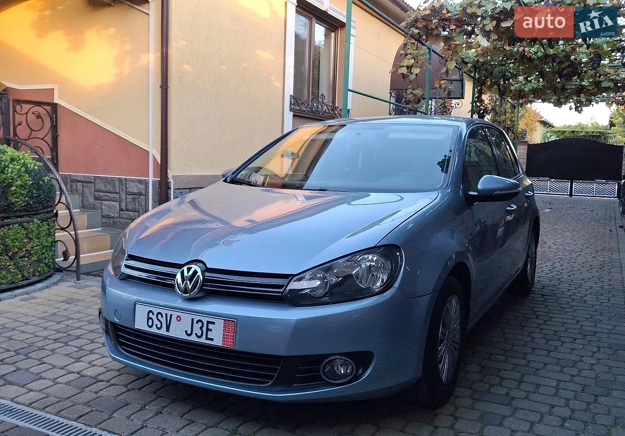 Volkswagen Golf 2010 photo 2