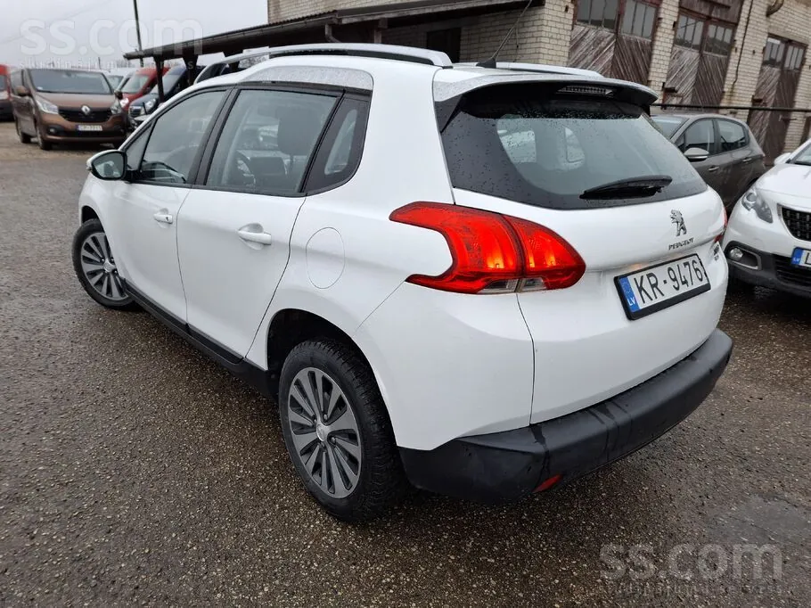 Peugeot 2008 2013 photo 2