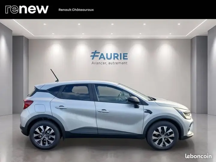 Renault Captur 2024 photo 4
