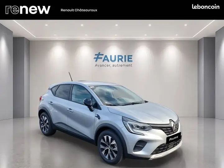 Renault Captur 2024 photo 3
