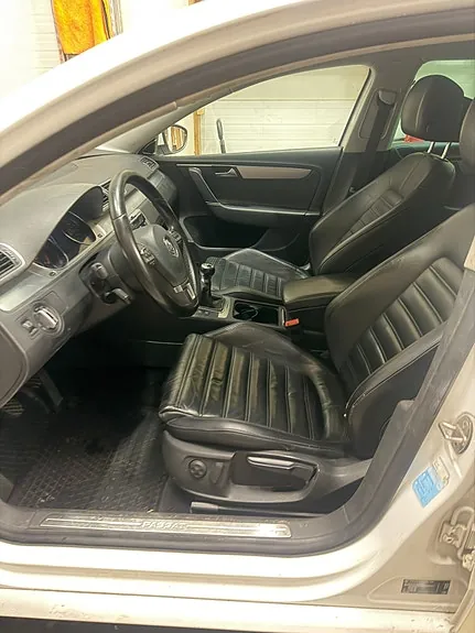 Volkswagen Passat 2012 photo 5