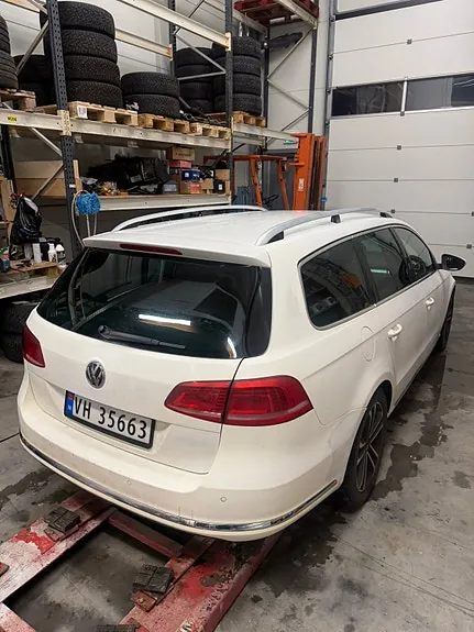 Volkswagen Passat 2012 photo 4