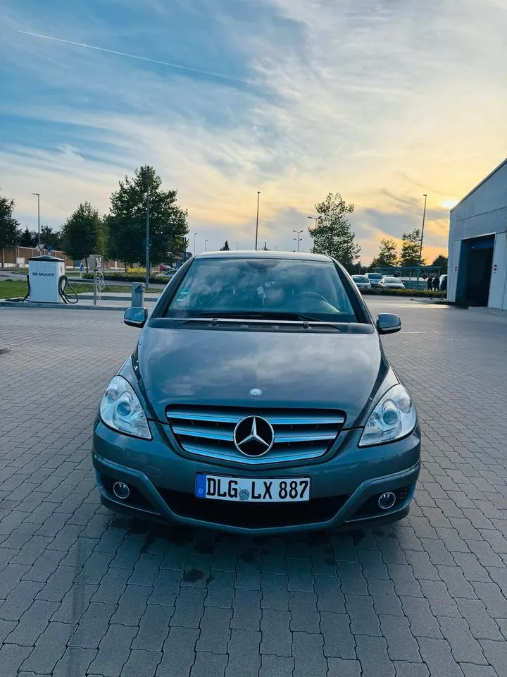 Mercedes-Benz B160