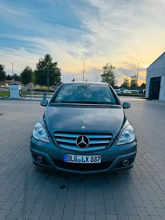 Mercedes-Benz B160