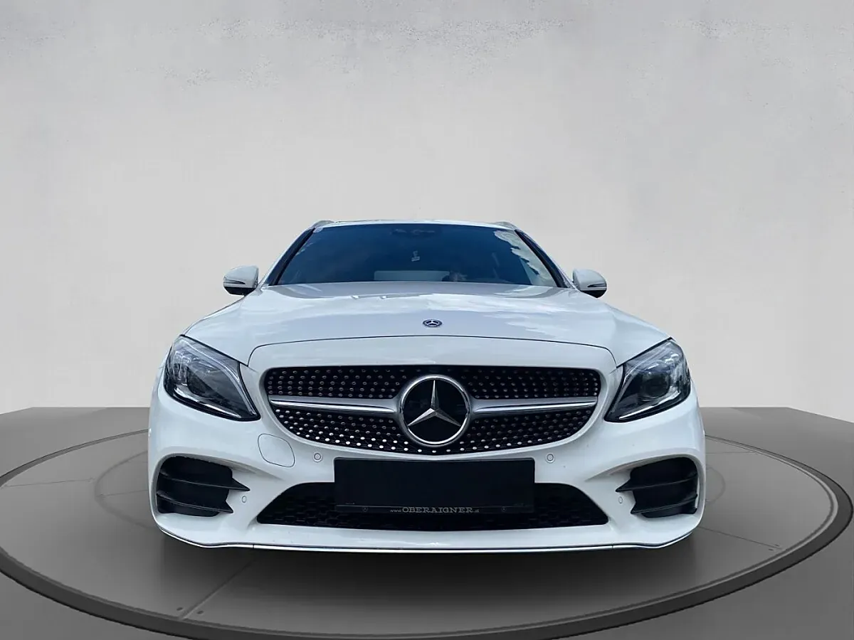 Mercedes-Benz C-Class 2019 photo 2