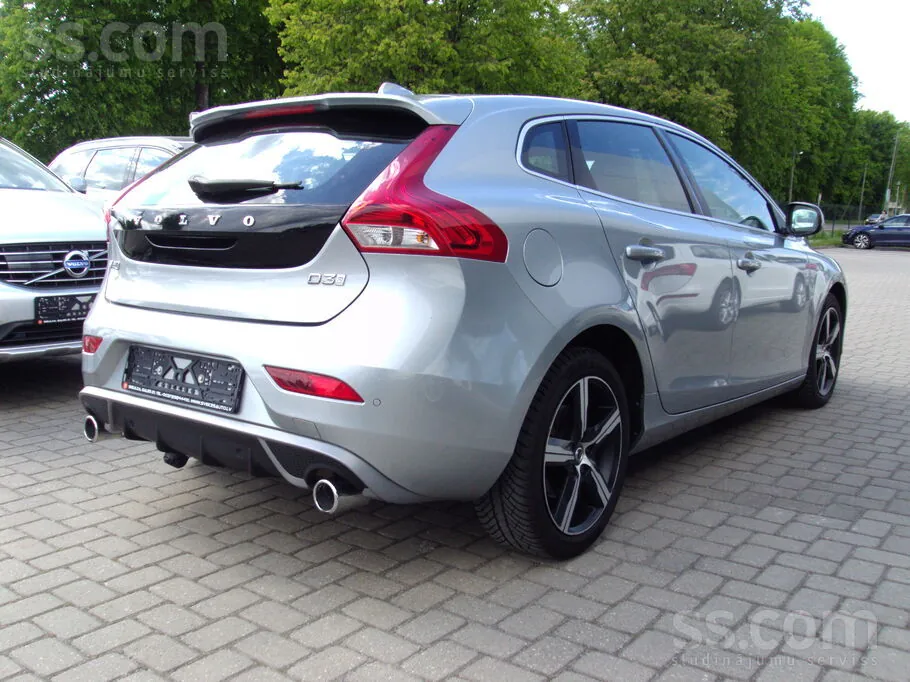 Volvo V40 2019 photo 3