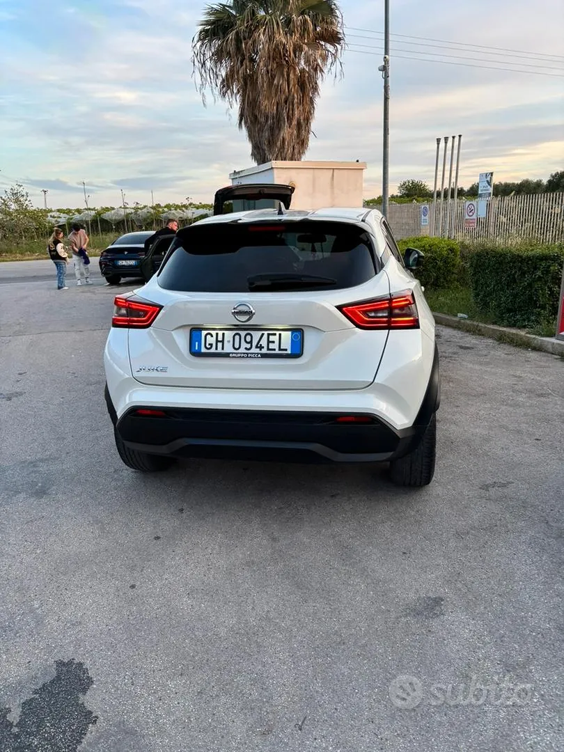 Nissan Juke 2022 photo 2