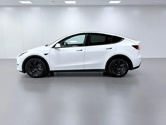 Tesla Model Y 2024 photo 4