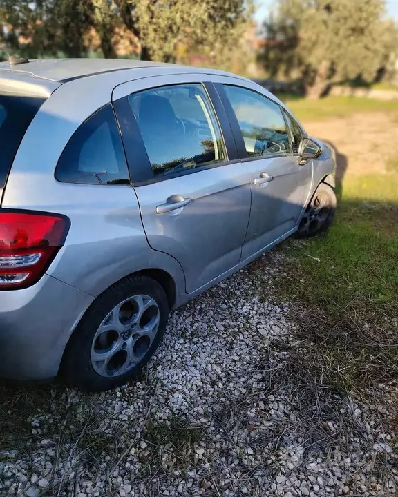 Citroen C3 2011 photo 4