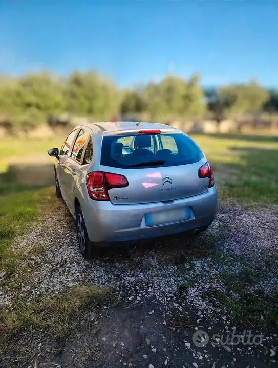 Citroen C3 2011 photo 2