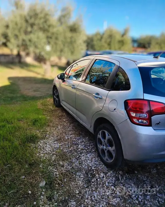 Citroen C3 2011 photo 3