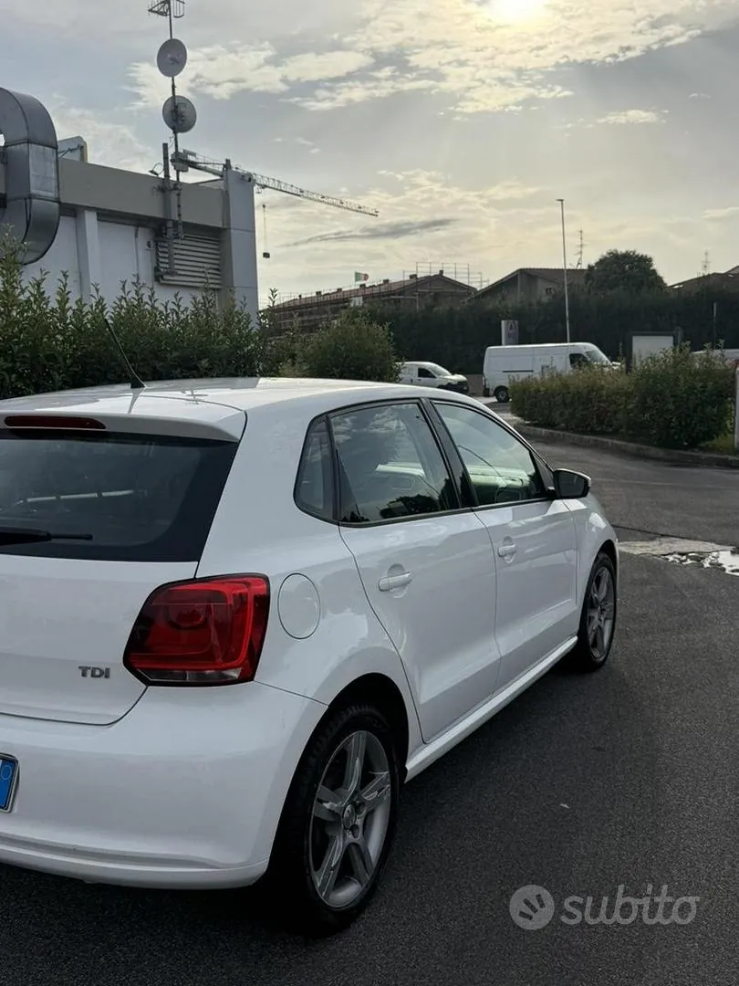 Volkswagen Polo 2013 photo 4