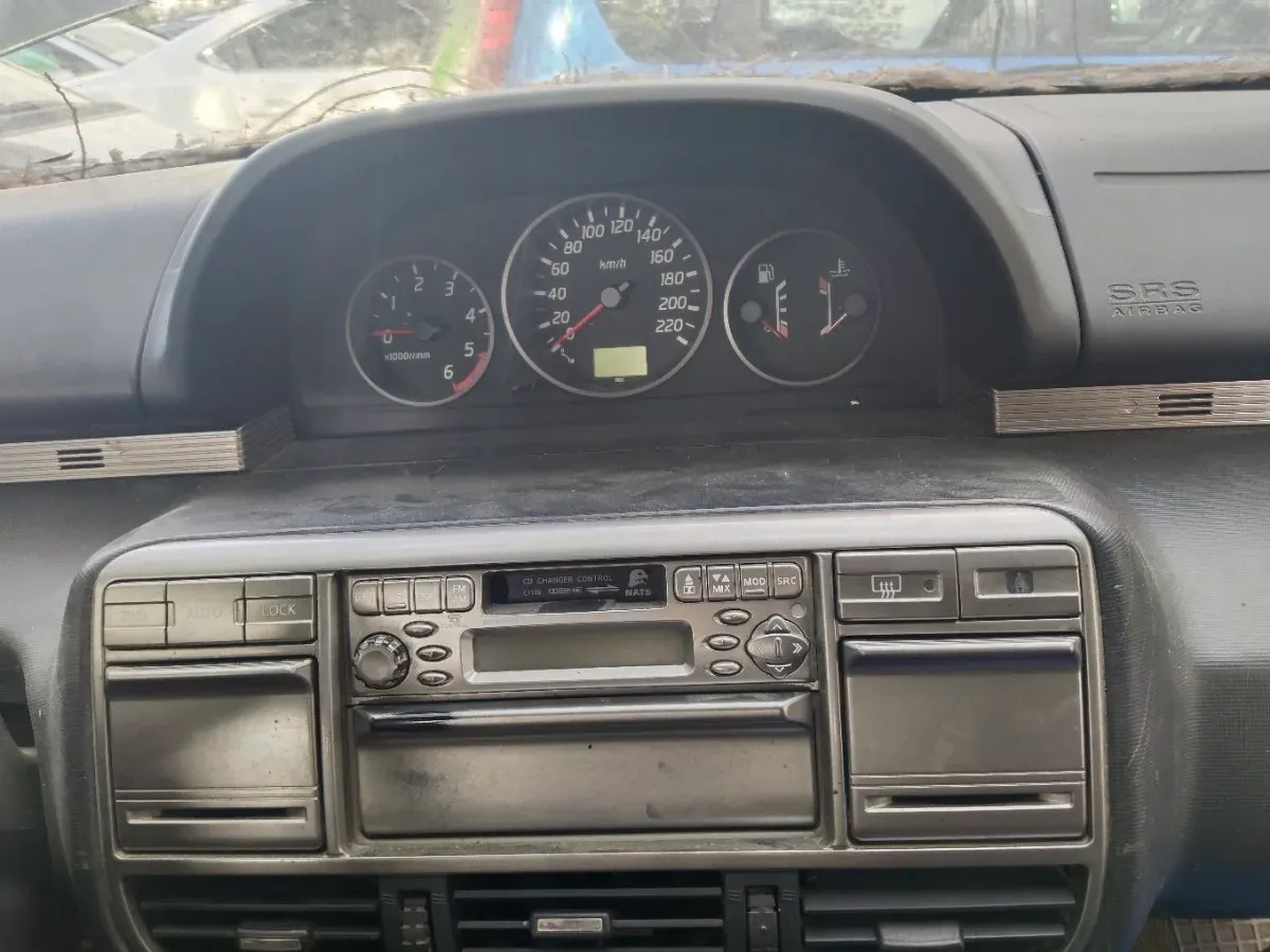 Nissan X-Trail 2003 photo 3
