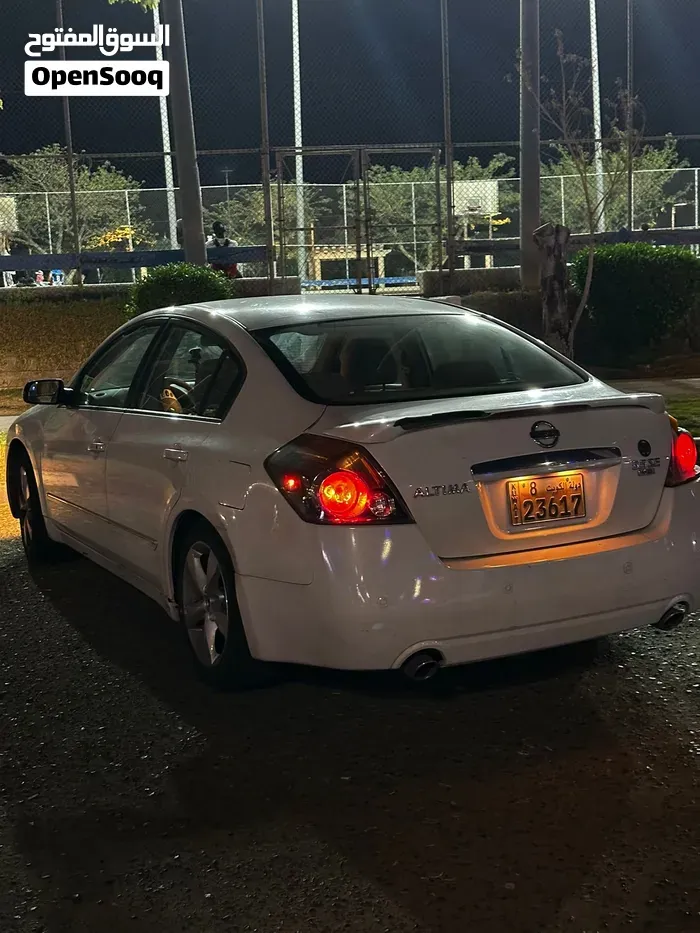 Nissan Altima 2009 photo 2