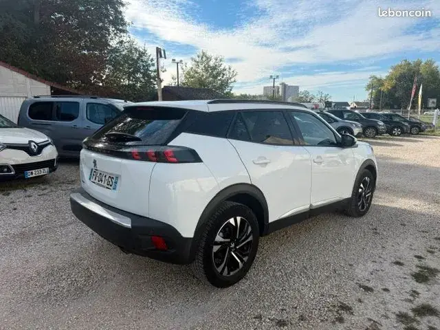Peugeot 2008 2020 photo 3