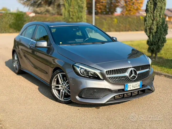 Mercedes-Benz A 2016 photo 2