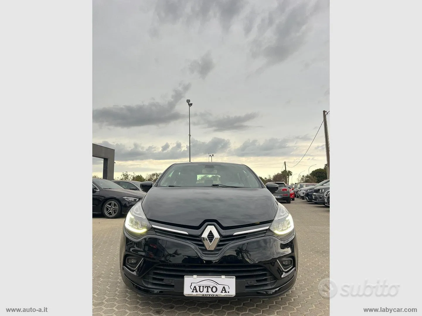 Renault Clio 2017 photo 2