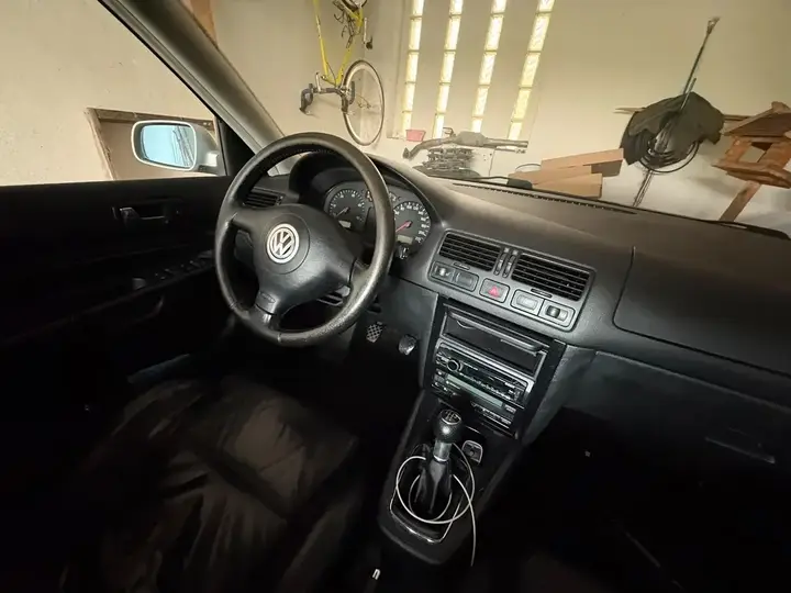 Volkswagen Bora 2001 photo 2