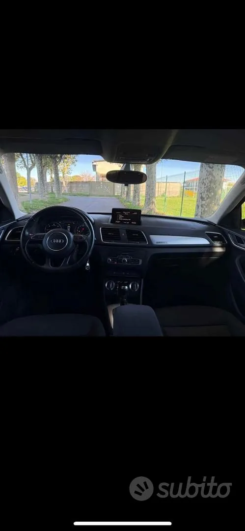 Audi Q3 2011 photo 4