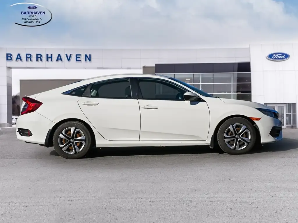 Honda Civic 2016 photo 2