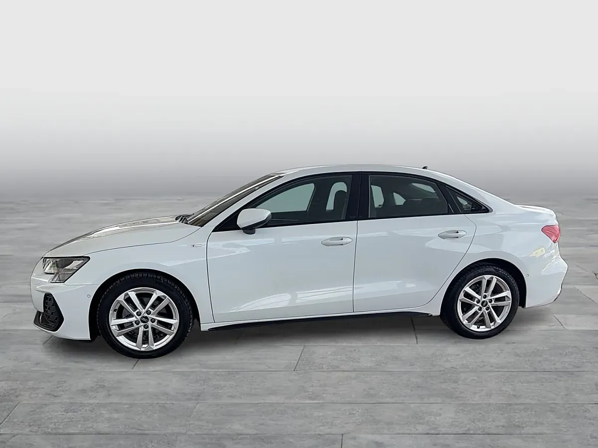 Audi A3 2025 photo 2