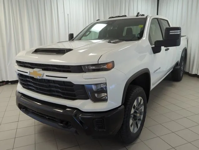 Chevrolet Silverado 2500Hd 2026 photo 4