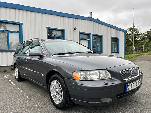 Volvo V70 2006 photo 2